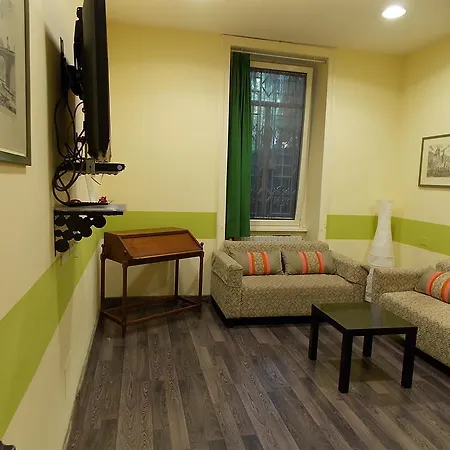 לינה וארוחת בוקר Domus Citta Giardino רומא