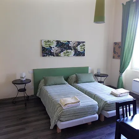 לינה וארוחת בוקר Domus Citta Giardino רומא