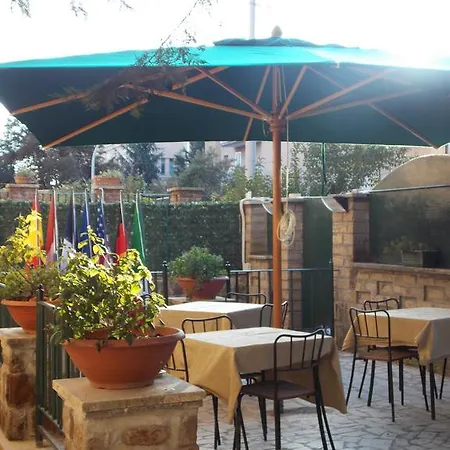 לינה וארוחת בוקר Domus Citta Giardino רומא