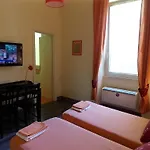 Couette-café Domus Citta Giardino *