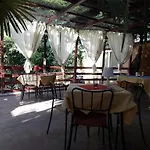 Couette-café Domus Citta Giardino *